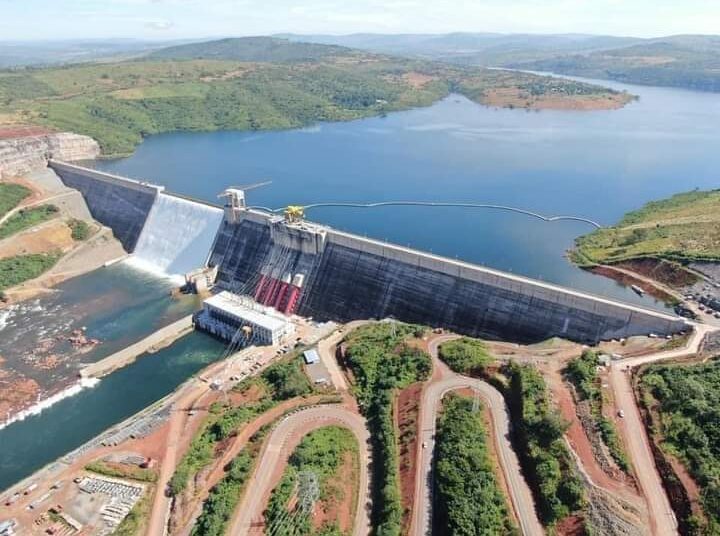 La Guinée Château d&rsquo;eau de l&rsquo;Afrique de l&rsquo;ouest est devenue pays exportateur du courant ! Par SOULEYMANE DOUMBOUYA