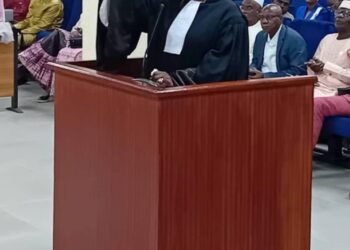 Barreau de Guinée: Dr Makalé Traoré est désormais avocate source guineenews.org