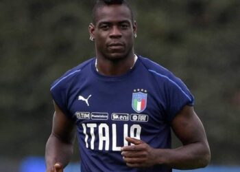 Balotelli a actuellement 34 ans et sa dernière apparition a eu lieu avec le club turc de Dna Demsper