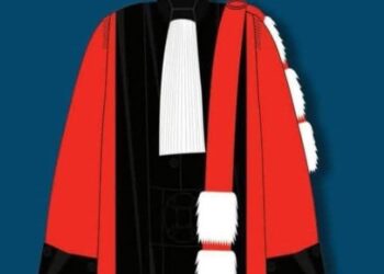 Voici la correspondance entre les grades universitaires et les fonctions d’enseignant-chercheur dans un système LMD