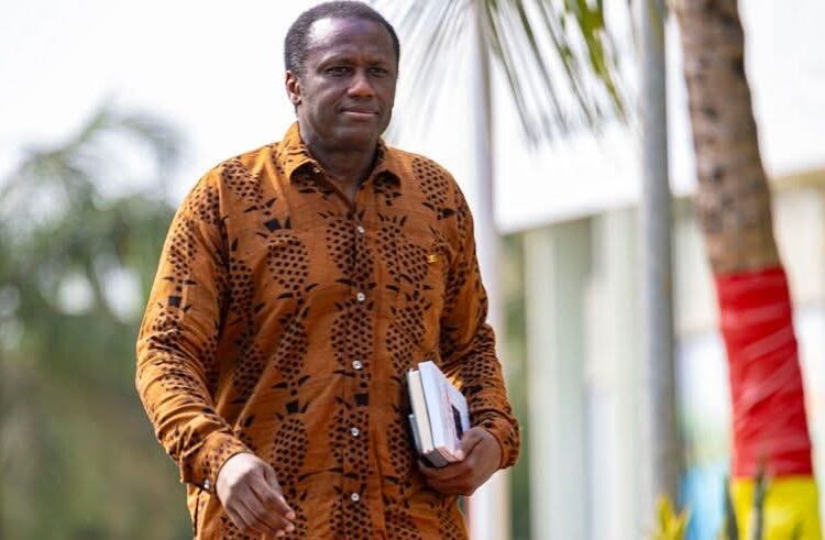 Pénurie de liquidités dans les banques   L’aveu du gouverneur Karamo Kaba par Abdoulaye CONDÉ