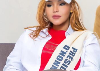 Maria Diané, lumière du FESTIKO 2025: une présence qui honore Kouroussa et élève la tradition in allure. Info