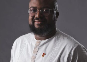 Loyaux services rendus à la nation : Djiba Diakité distingué par le Président Mamadi Doumbouya   